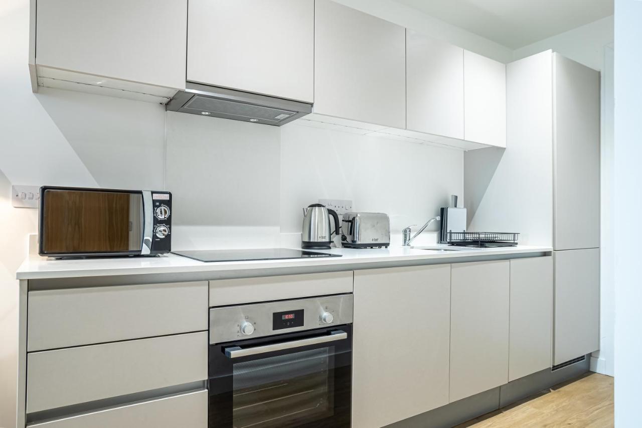 Luxe Apartments Bracknell Near Ascot, Legoland, Windsor, Lexicon - Free Parking & Gym מראה חיצוני תמונה