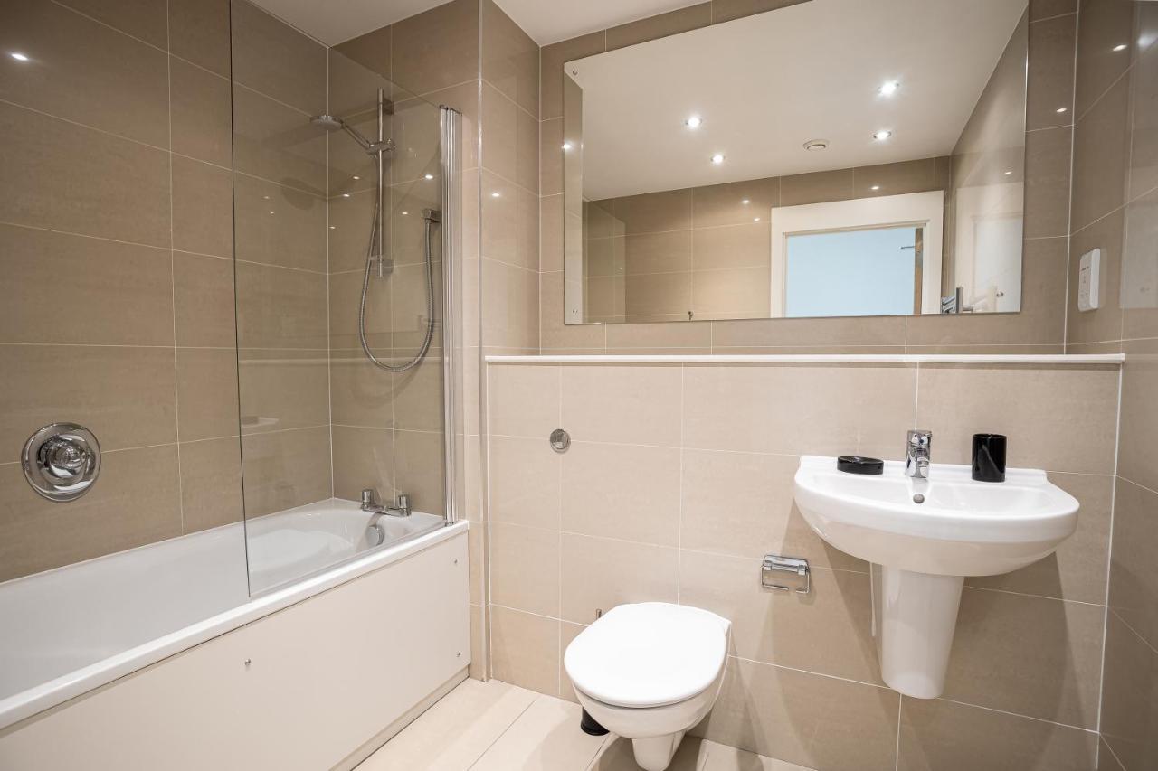 Luxe Apartments Bracknell Near Ascot, Legoland, Windsor, Lexicon - Free Parking & Gym מראה חיצוני תמונה