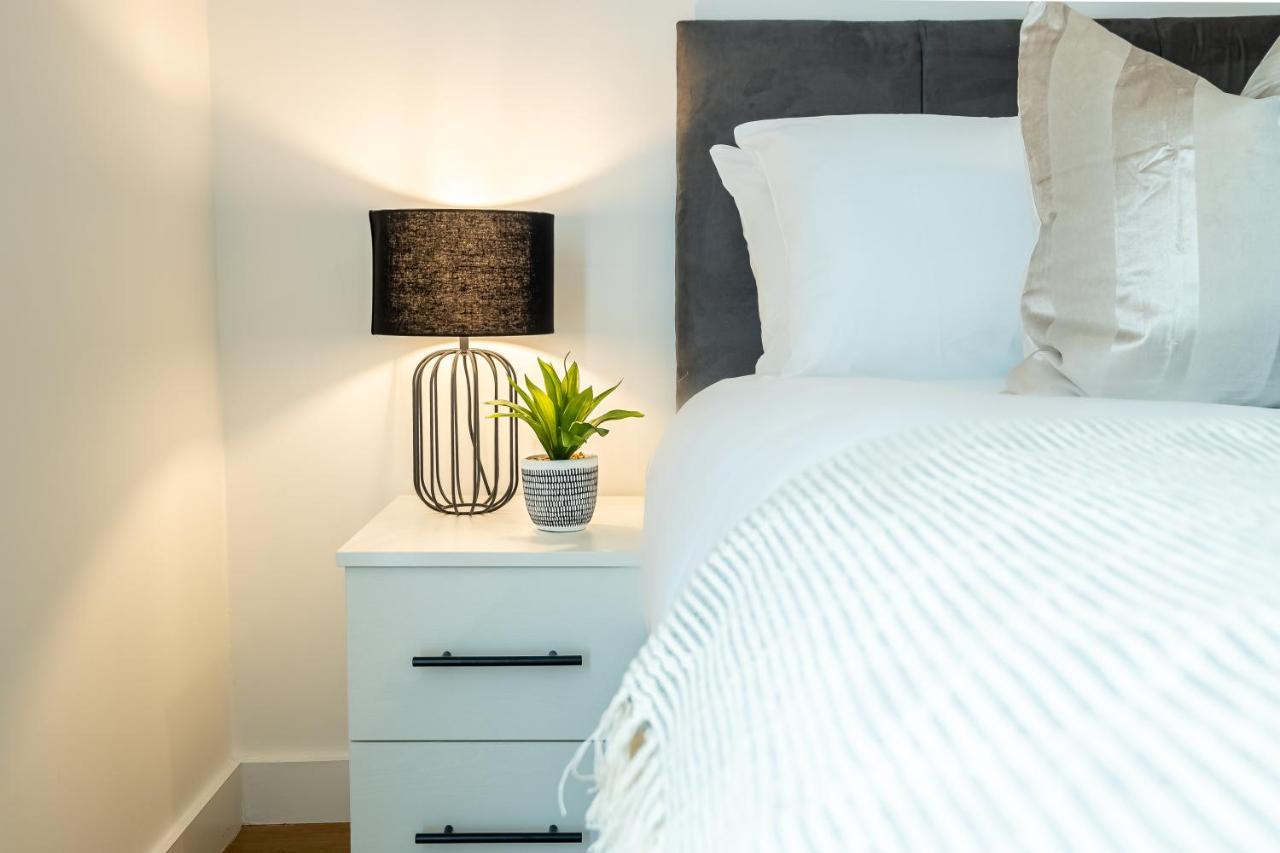 Luxe Apartments Bracknell Near Ascot, Legoland, Windsor, Lexicon - Free Parking & Gym מראה חיצוני תמונה